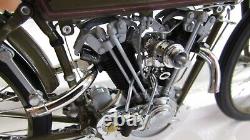 1927 Harley Davidson 8 Valve Moto Racer 110 Métal Moulé 8 Pouces. COA Boîte