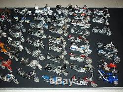 Collection de 69 moto harley davidson en bon état avec béquille