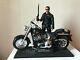 Moto Terminator 1/6 Harley Davidson T-800 Hot Toys Figurine Figure Collector