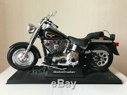 MOTO TERMINATOR 1/6 Harley Davidson T-800 Hot Toys figurine figure collector